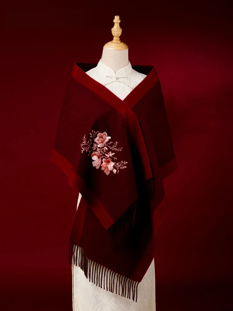 Echarpe-chaude-en-laine-pour-femme-automne-hiver-nouvelle-collection-2026-–-couleur-vin-rouge-pour-banquets-de-mariage-chaudron-de-couleur-rouge-vin-Echarpe-exterieure-style-chinois
