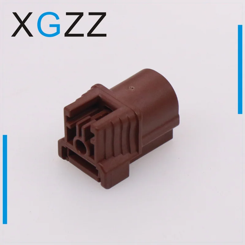 1P is suitable for Honda Allison Accord compressor air conditioning pump old model generator plug 6189-7197 brown with terminal