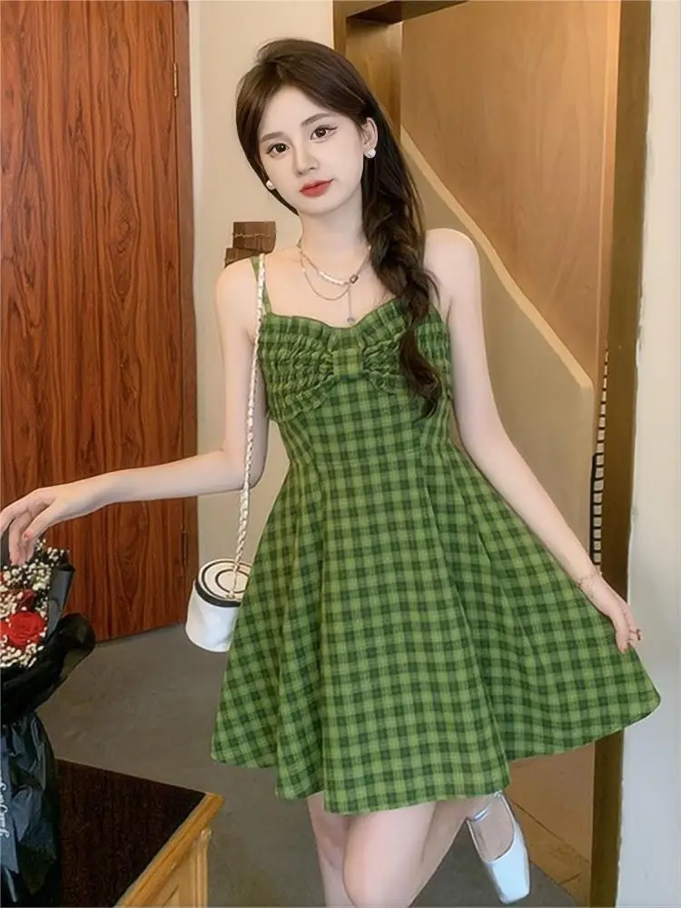 Nuomici quente menina sexy chique verde xadrez suspender vestido feminino 2025 verão nova cintura arco roupas femininas adequado para data de viagem