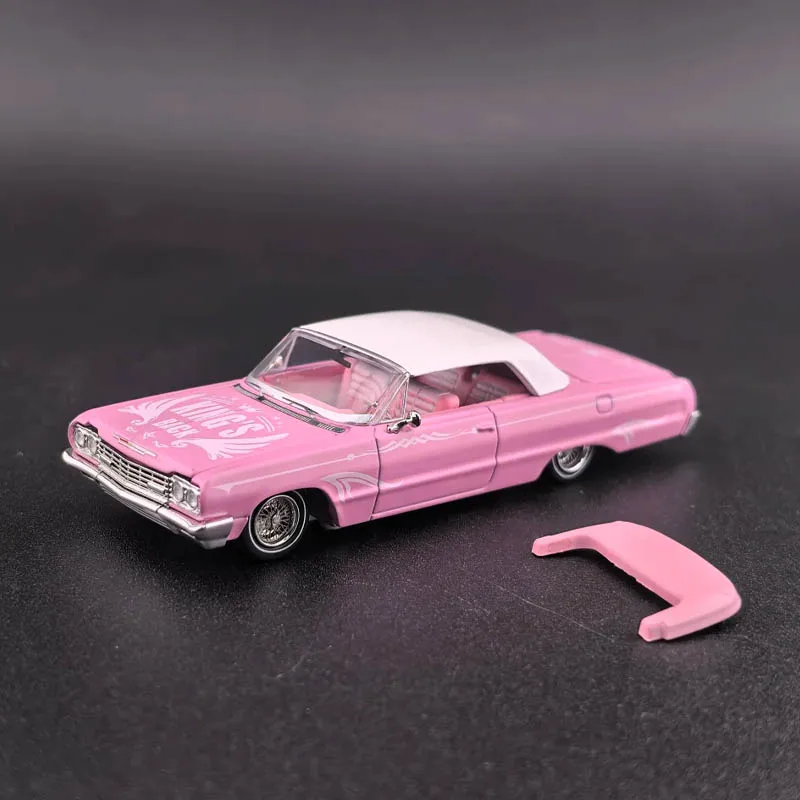 Fine Works 1:64 Chevrolet Impala Lowrider West Coast Style with