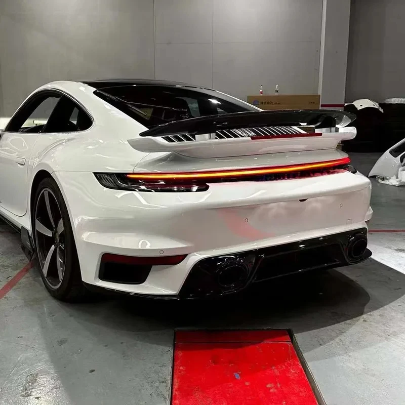 Factory-direct The Body Kit Is Suitable for  992 Turbos SD Surround Tail