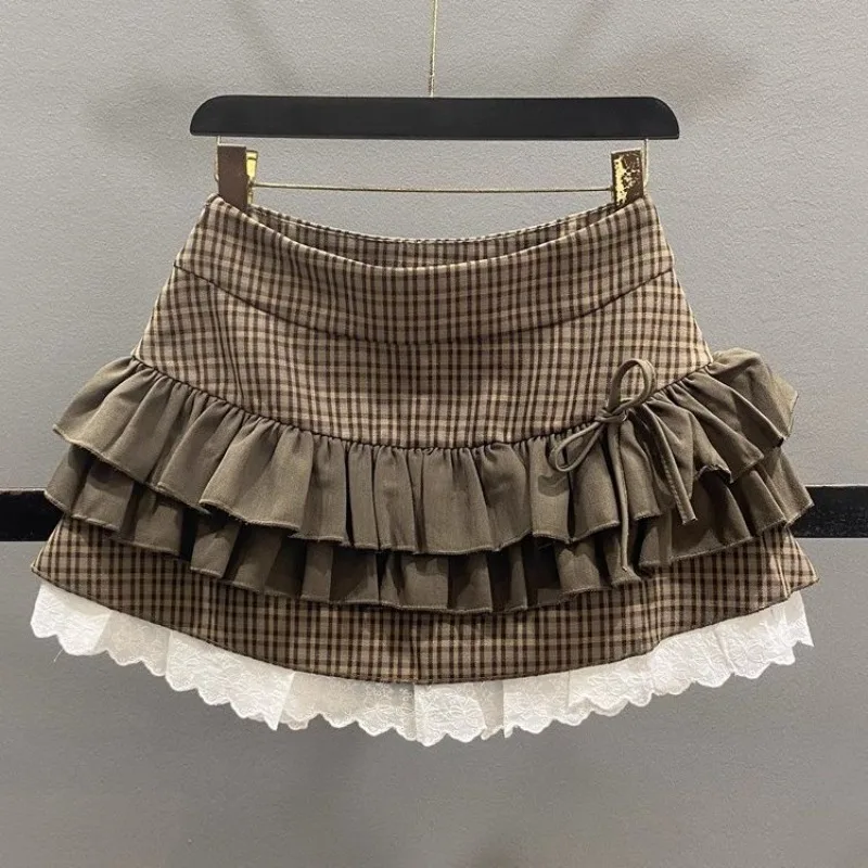 

Кружевная лоскутная клетчатая юбка в студенческом стиле для женщин 2025 Осень Зима Тонкая горячая девушка A Line Cake Мини-юбка Kawaii Sweet Retro Style