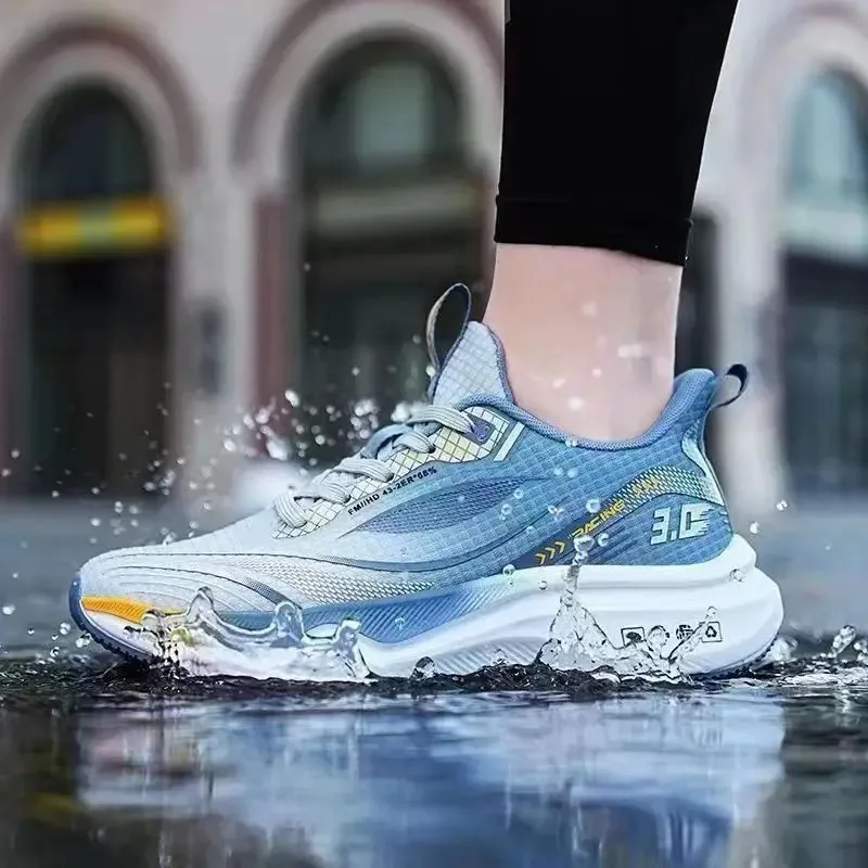 

Casual Lightweight Running Shoes For Teenagers Autumn New Arrival Wear Resistant Breathable Mesh Sports Shoes Men's Footwear