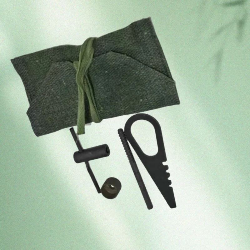 

Green cloth bag packaging universal cleaning tool bag tactical cleaning tool brush