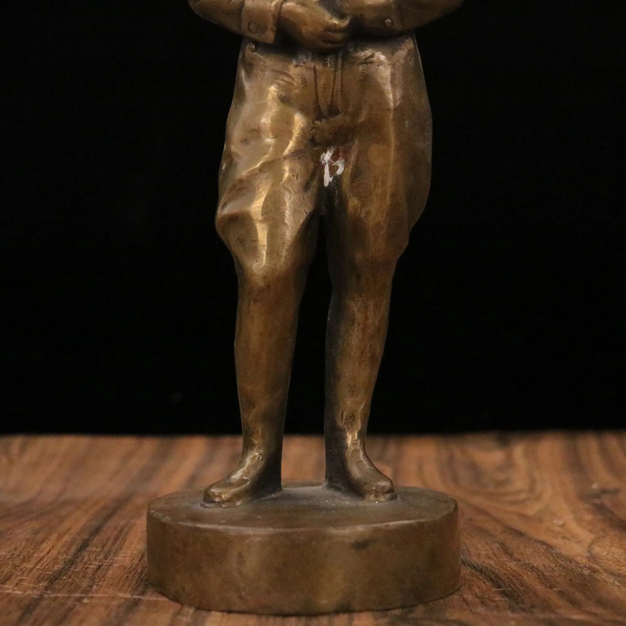 Messing figuratief standbeeld  - Unique Art Craft recensie en prijs