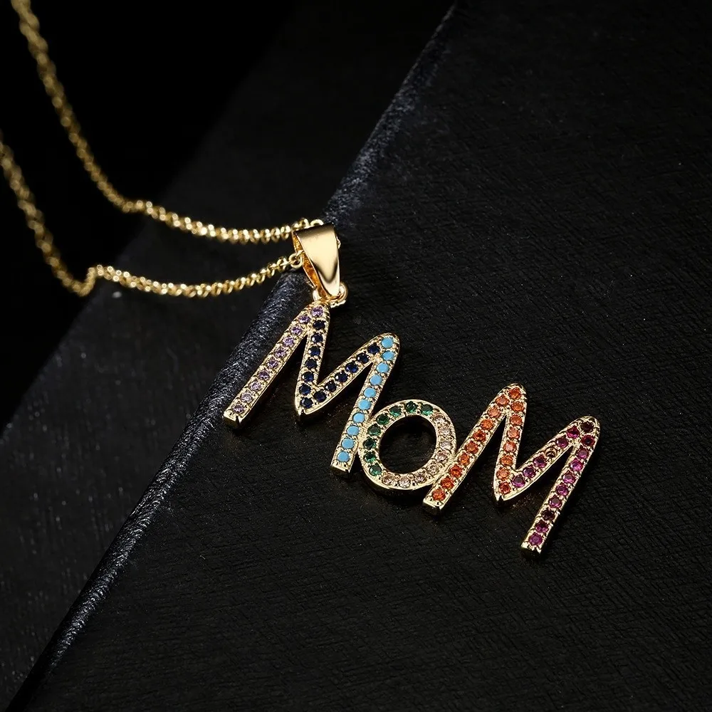 Aesthetic MOM Necklace Jewelry Stainless Steel Zircon Letter Clavicle Chain Mini Pendant Fashion Gift for Mother's Day Overlay