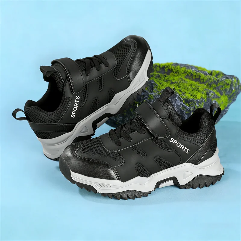 

A pair of children's outdoor all-weather comfortable, durable and breathable sports shoes with mesh design MF-1888TTJ