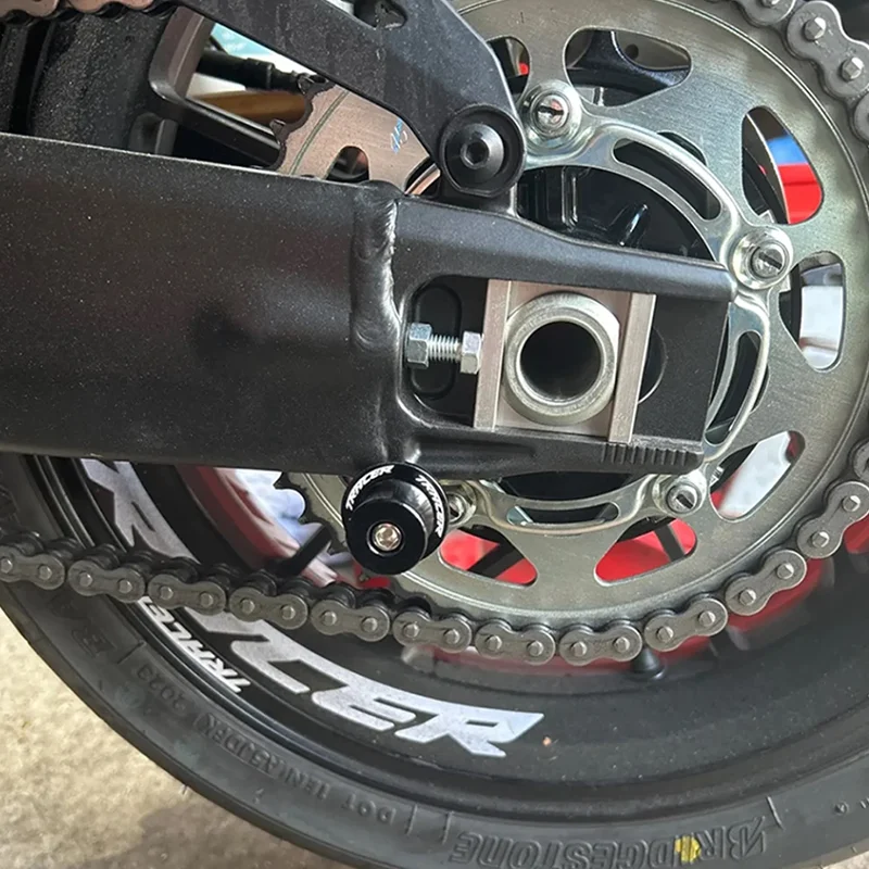 6 مللي متر لياماها الراسم 9 GT 9gt 2020 2021 2022 2023 TRACER9 الراسم 7 GT دراجة نارية Swingarm بكرات حامل مسامير المنزلق #2