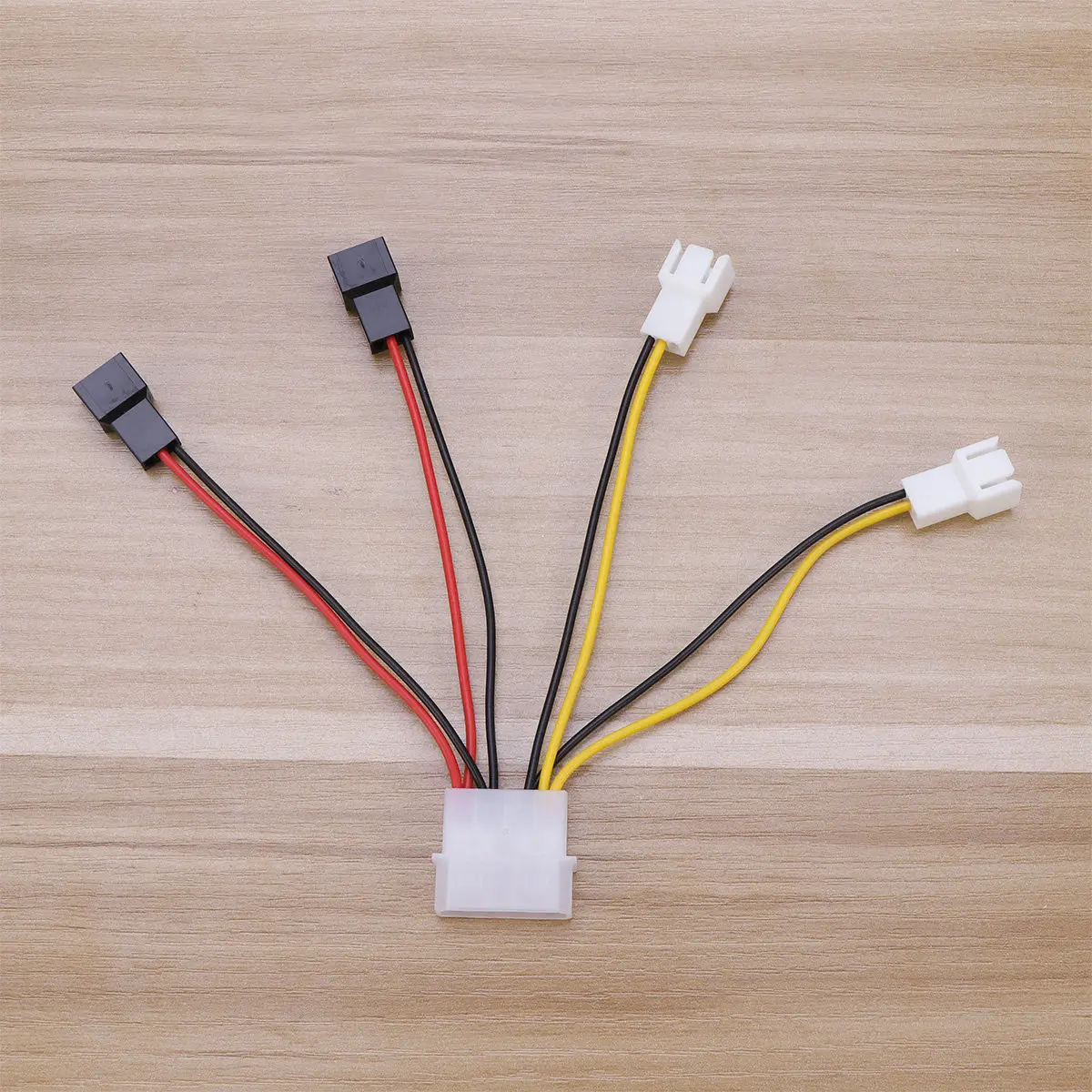 1Pcs Black Pwm Fan Splitter Cable Pc Cooling Extender for Motherboard Fan Hub Support Multiple Fans Auto Speed