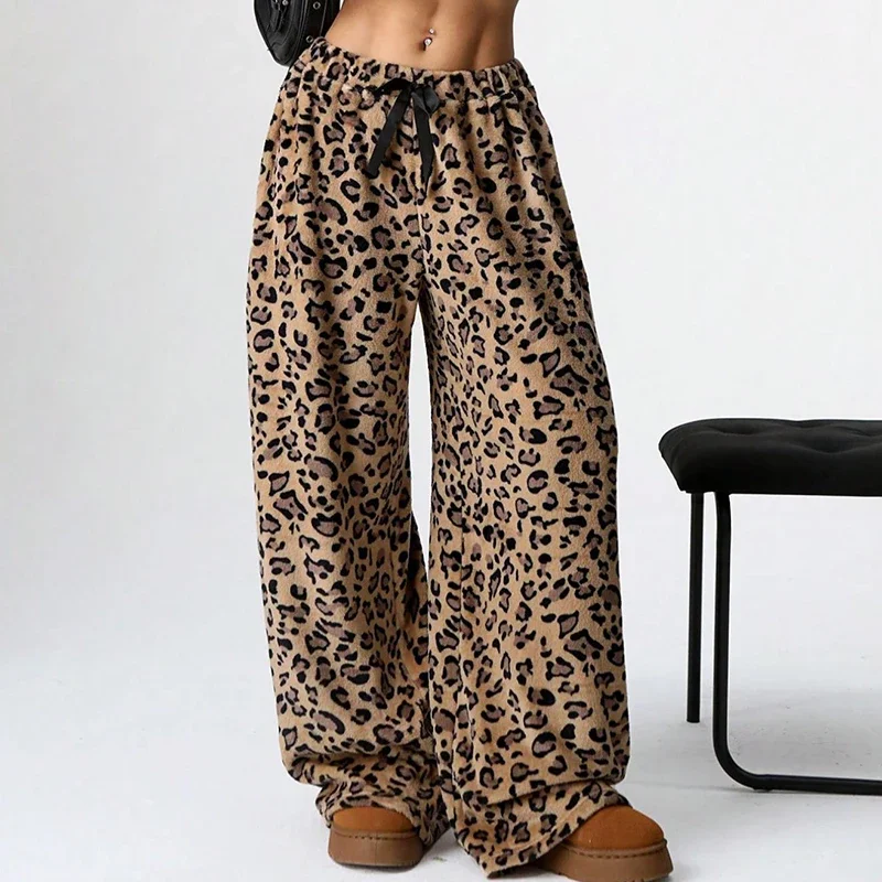 Damskie spodnie dresowe z polaru w kamuflażu, spodnie z szerokimi nogawkami w panterkę, wszystkie rozmiary dostępne, wygodne, elastyczna talia, włókno poliestrowe.