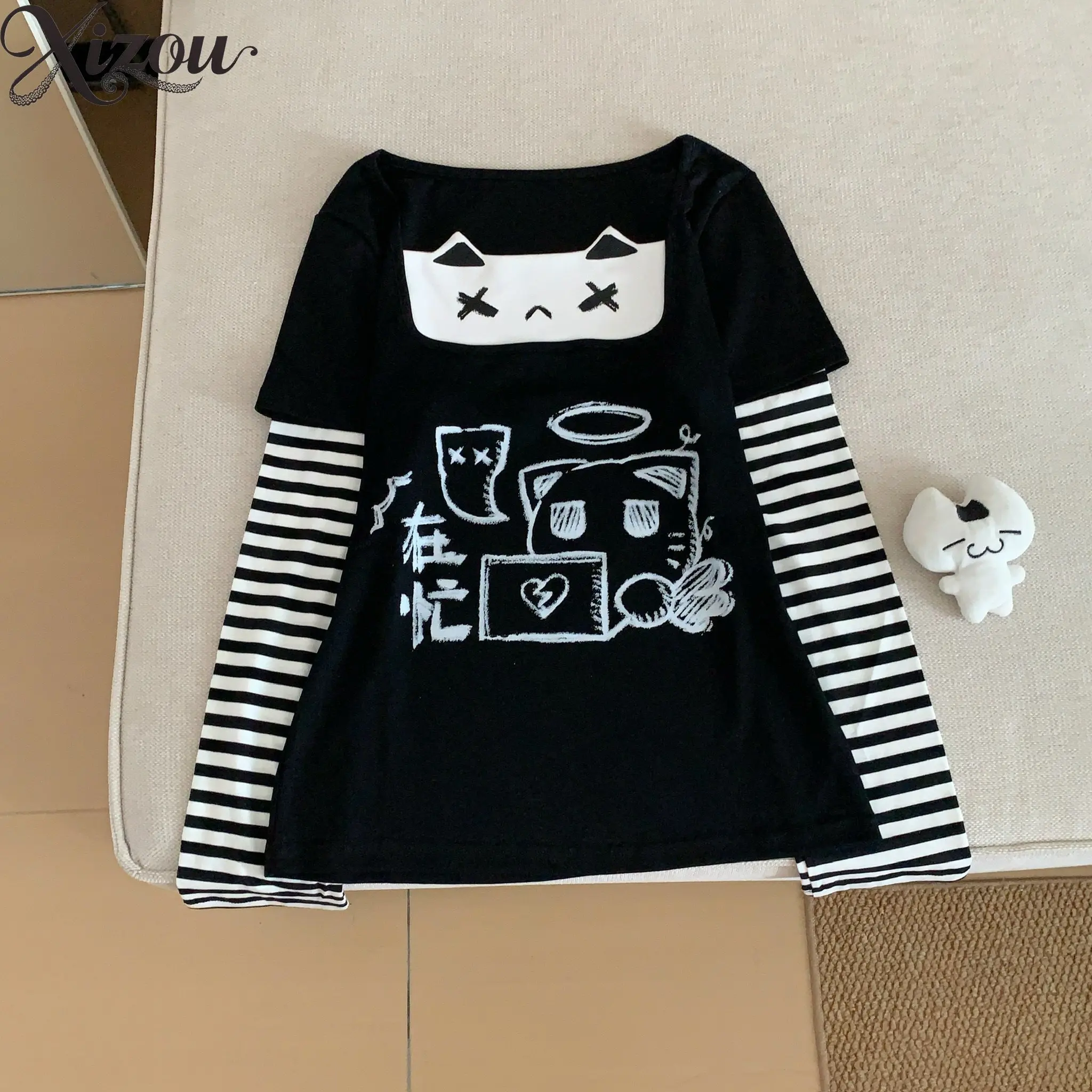 Kawaii Kitten Graphic Fake Two‑Piece Long Sleeve T‑Shirt Striped Sleeve Square Neck Cat Face Collar Slim Fit Harajuku Autumn Top