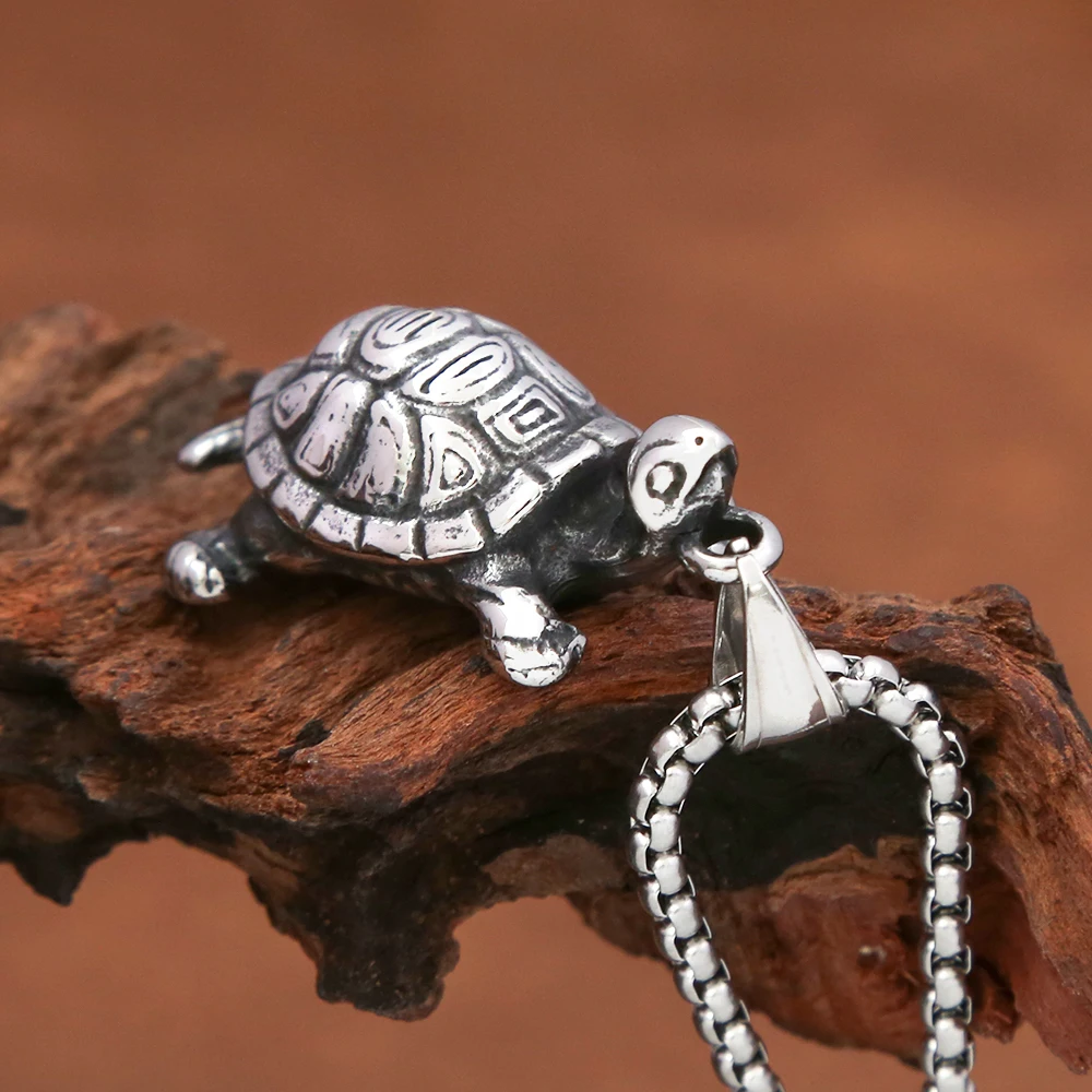 Vintage Stereo Sea Turtle Charm Necklace Stainless Steel Unique Animal Pendant Unisex Daily Outfit Accessories Jewelry Gift