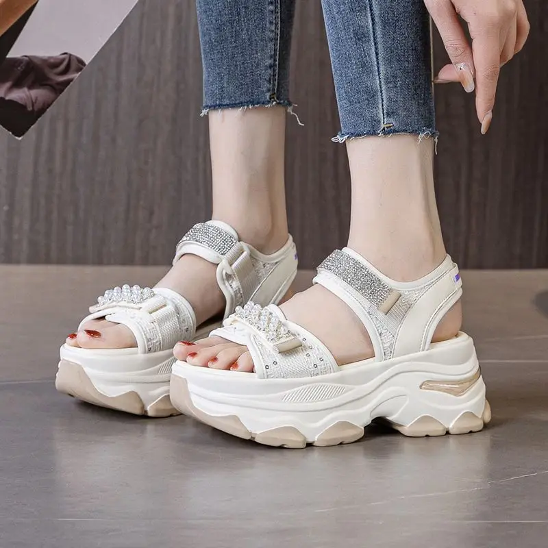 

Water Diamond Sandals Korean Version Women's 2025 Summer New Fashionable, Lightweight and Soft-soled Beach Women's Shoes