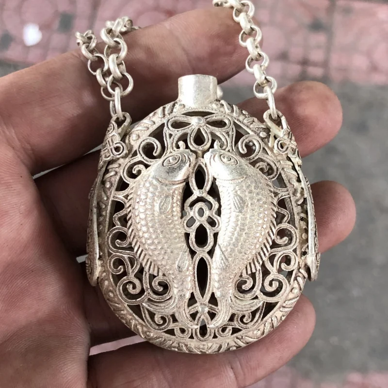 

Античная разная коллекция династии Цин Qianlong Year полые двойные рыбные саше специальная цена Бесплатная доставка