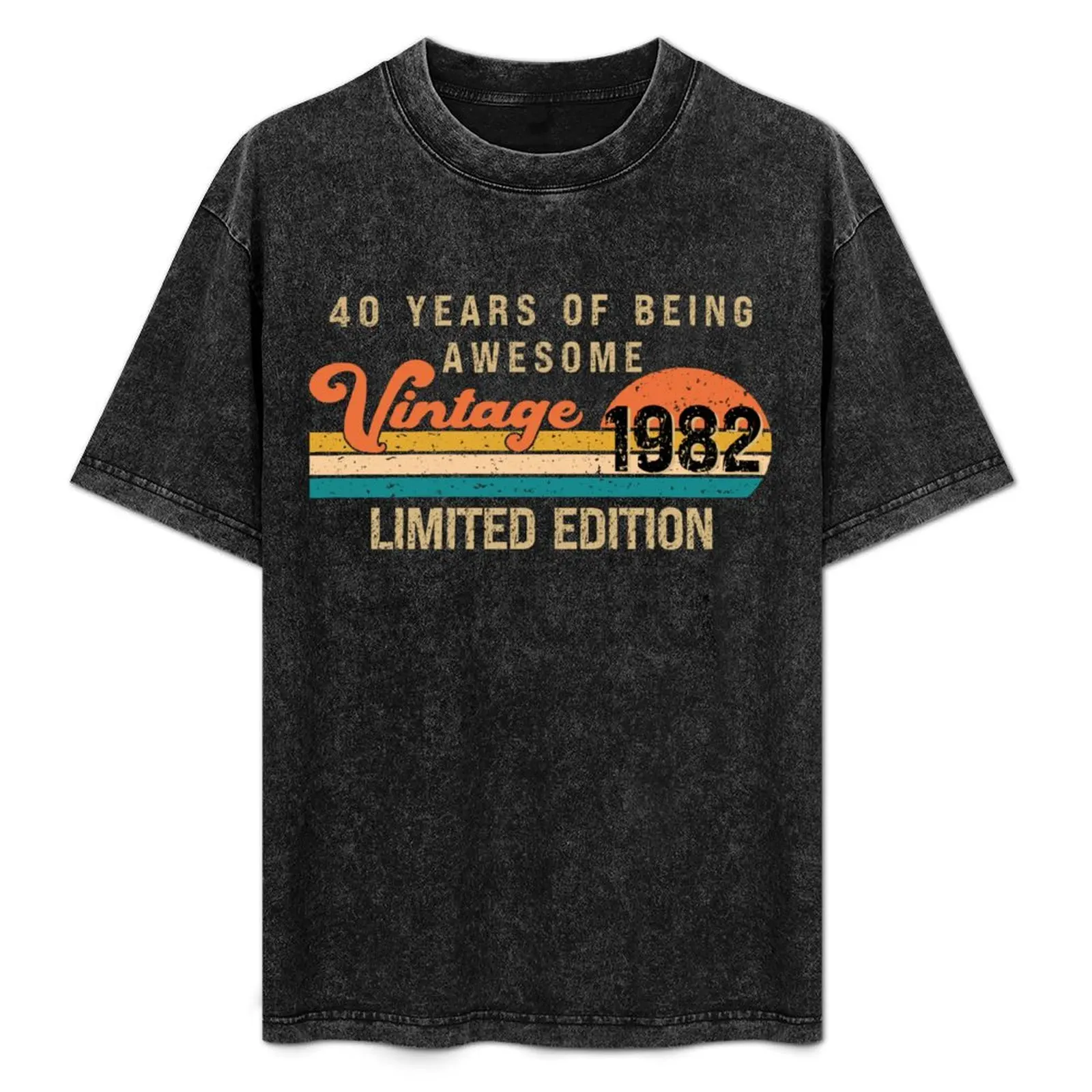 

Vintage 1982 Limited Edition 40th Birthday - Retro Sunset Style T-Shirt Graphic Print Short Sleeve T-Shirt
