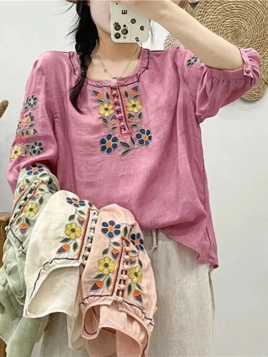 

Loose Fit Embroidered Cotton Linen T-irt Tee Quarter Sve Retro Artistic Versatile Top for Summer 2024 Ethnic Sle