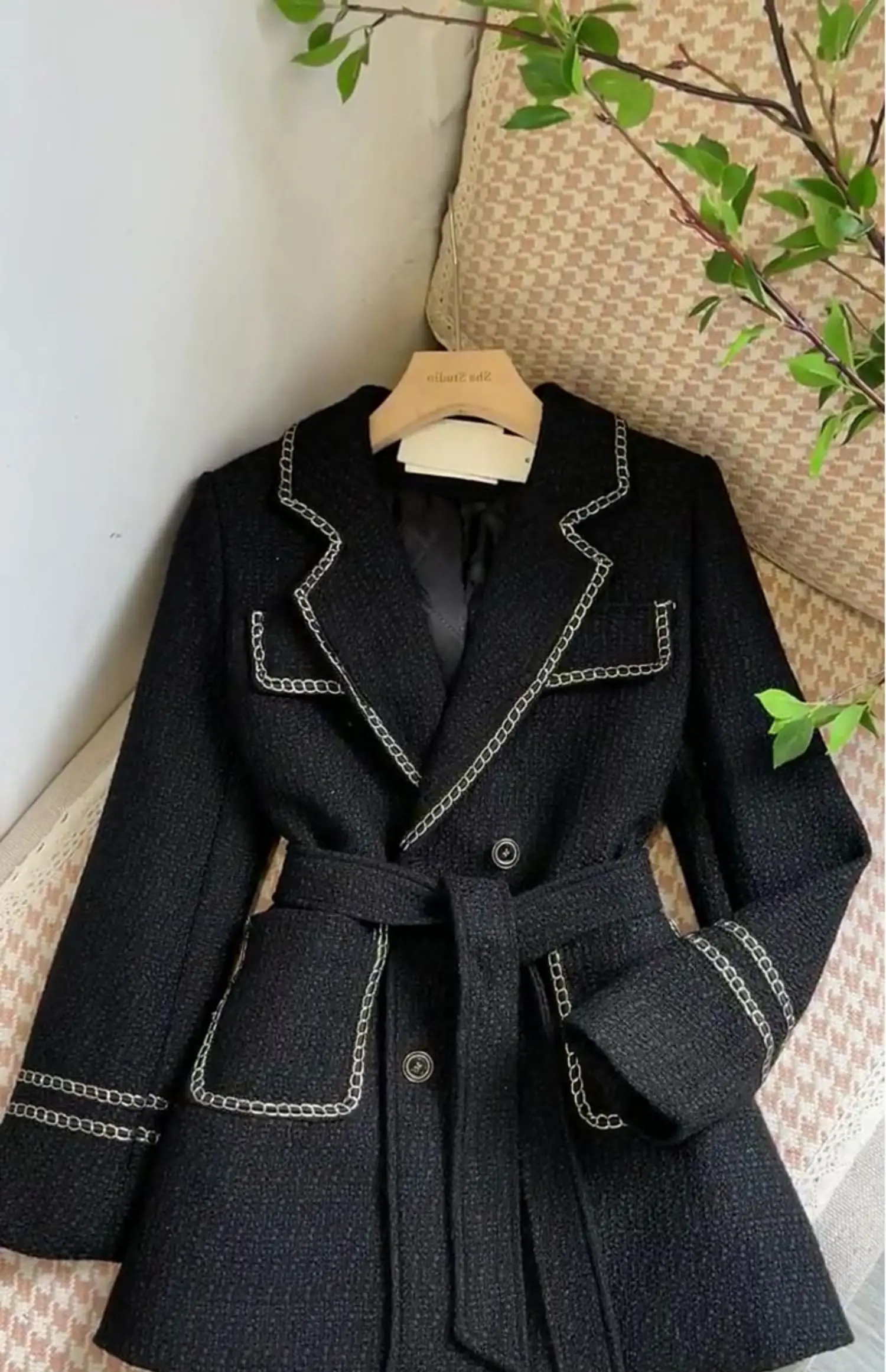 Tweed-style Blazer Coat for Women Winter Thickened Padded High-end French Audrey Hepburn Inspired Wealthy Heiress Black Overcoat