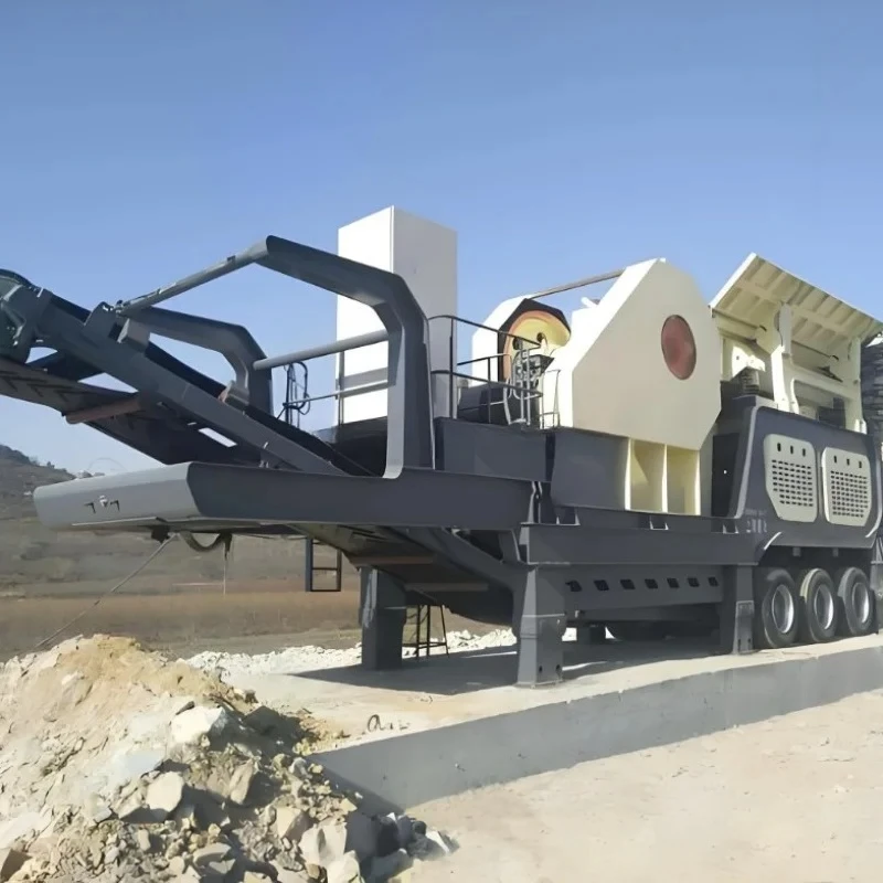 Customized Movable Box Crusher Mobile Crushing Station Small Wheels Multiple Models Ore Stone Breaker AC Motor B
