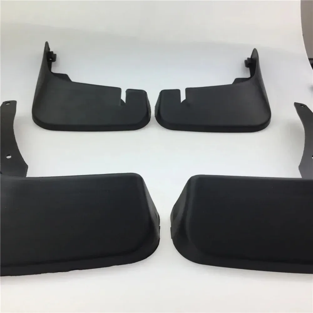 - For the Roewe 360/350/550/750/950 / W5 car 350S / 550S modified special accessories RX5 fender