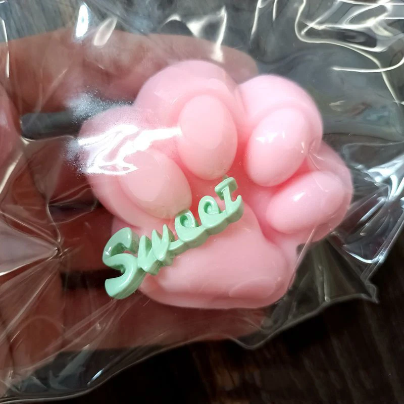 Fidget Toy Soft Green Cat Paws Toys Cute Cat Paw Slow Rebound Decompression Toy Reduce Stress Kids Sensory Toys Gifts
