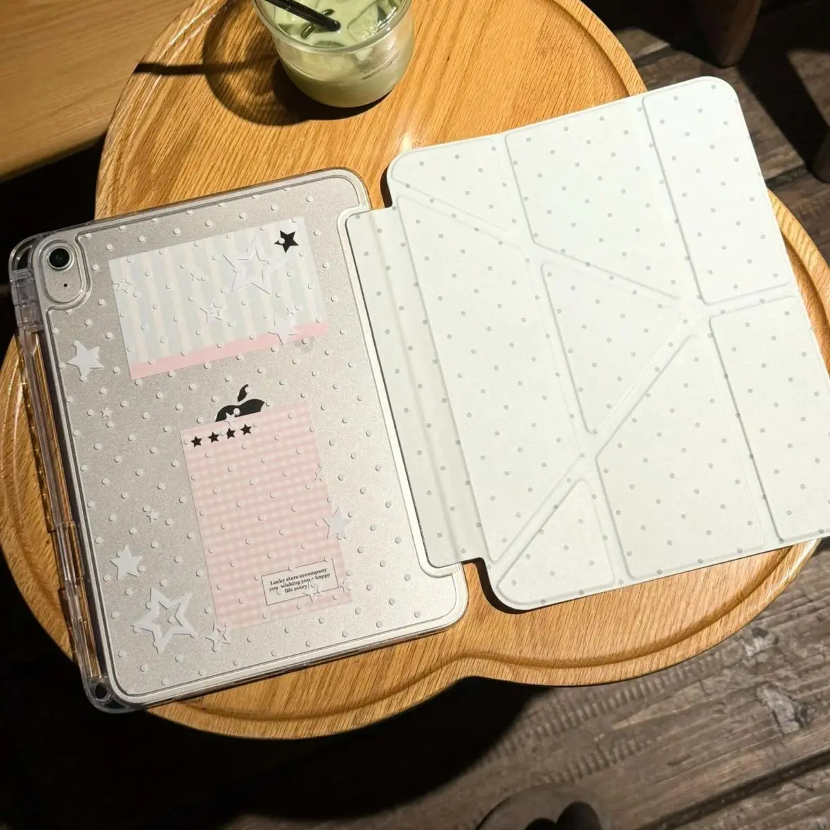 Green Wave Point iPad Case For iPad Pro 11 13In 2025 iPad Pro 12.9in Air7 10th M4 M5 MINI 3+Y-Shaped Folding Protective Cover