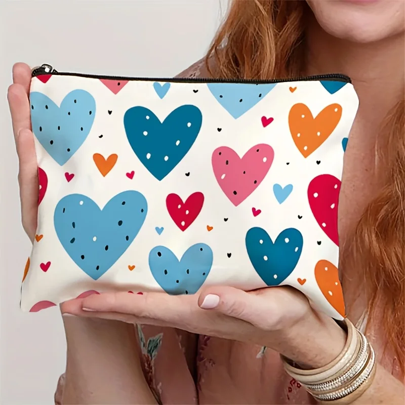 Lightweight Cosmetic Bag with Zipper, Fashionable Design And Multiple Different Color Heart Prints, Suitable for Travel And Dail