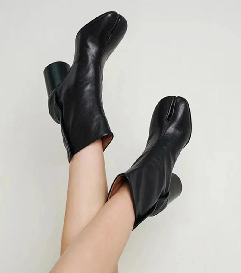 

2026 Brand Design Tabi Boots Split Toe Round High Heel Women Boots Leather Autumn Winter Fashion Women Shoes Ankle Boots