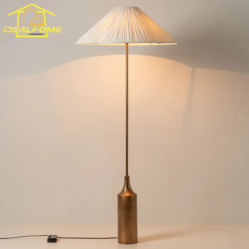 Lampe LED verticale autoportante, design français classique, style médiéval, design moderne, luminaire décoratif d'intérieur, idéal pour un salon, une chambre à coucher ou un bureau