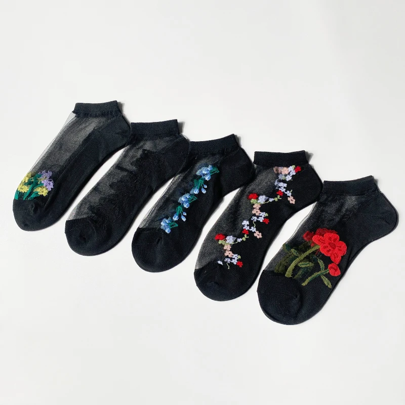 5 Pairs Womens Floral Embroidered Socks - Comfortable & Fashionable, Lightweight Mesh, Quick-Drying, Stylish Designs - Ideal for