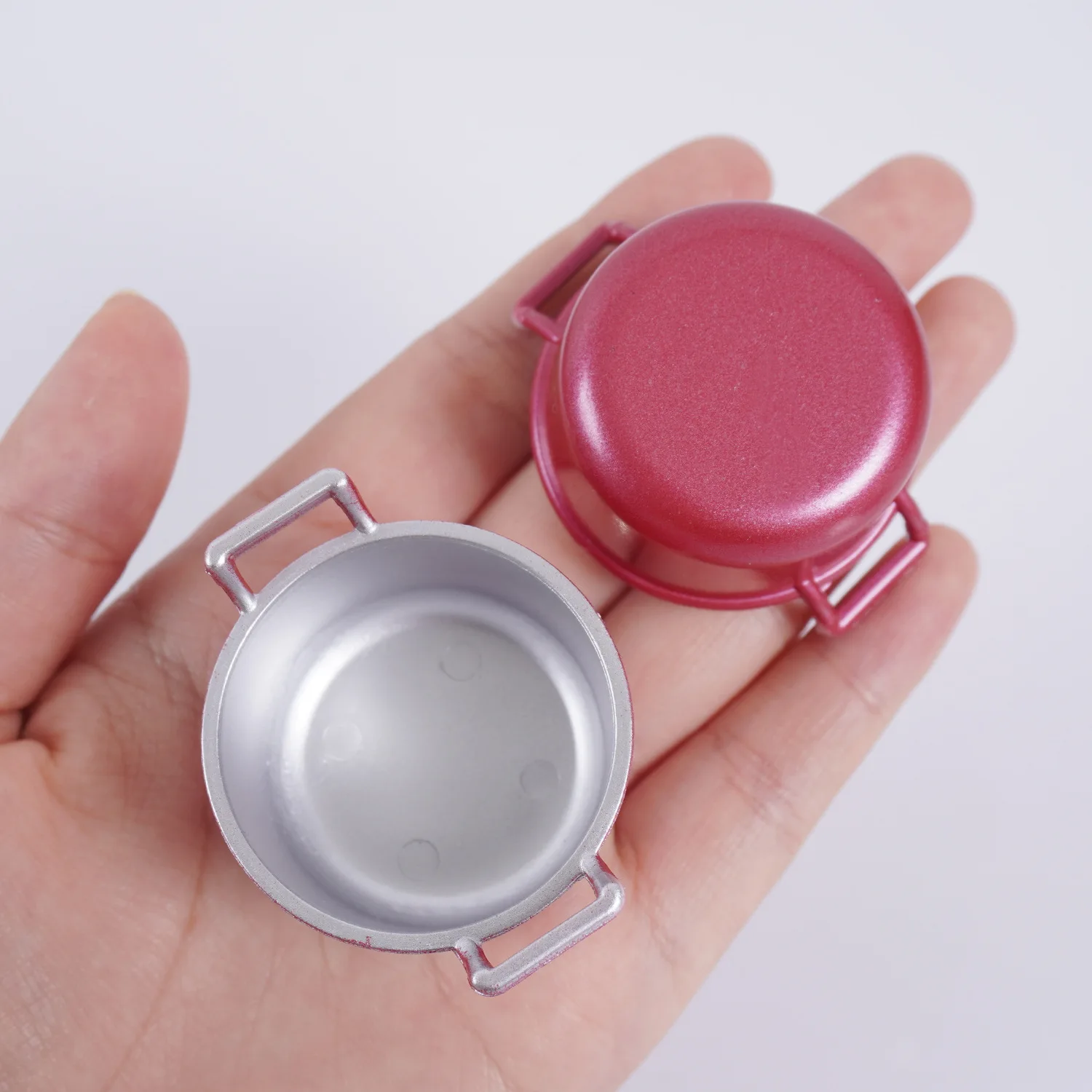 Mini Red Soup Pot Steamer Toy Kitchenware Kitchen Tools Model Dollhouse Miniature Food Play Toys Decoration Home Decor