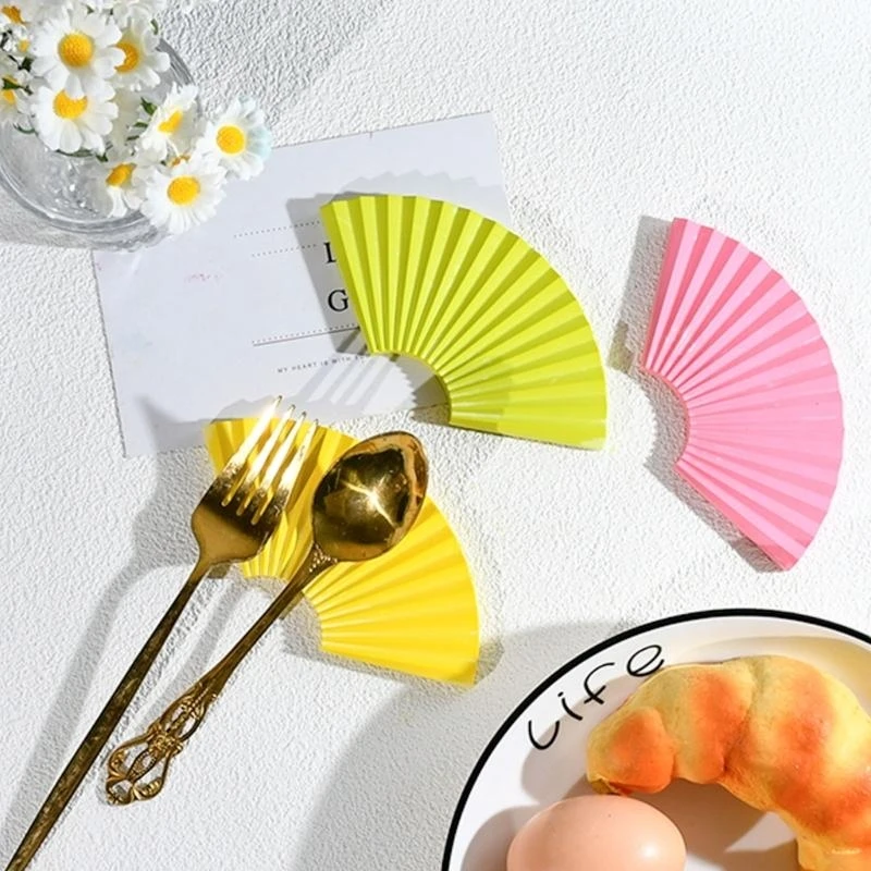 Creative Silicone Fan Shaped Heat Insulation Tray Mold For DIY Craft Projects