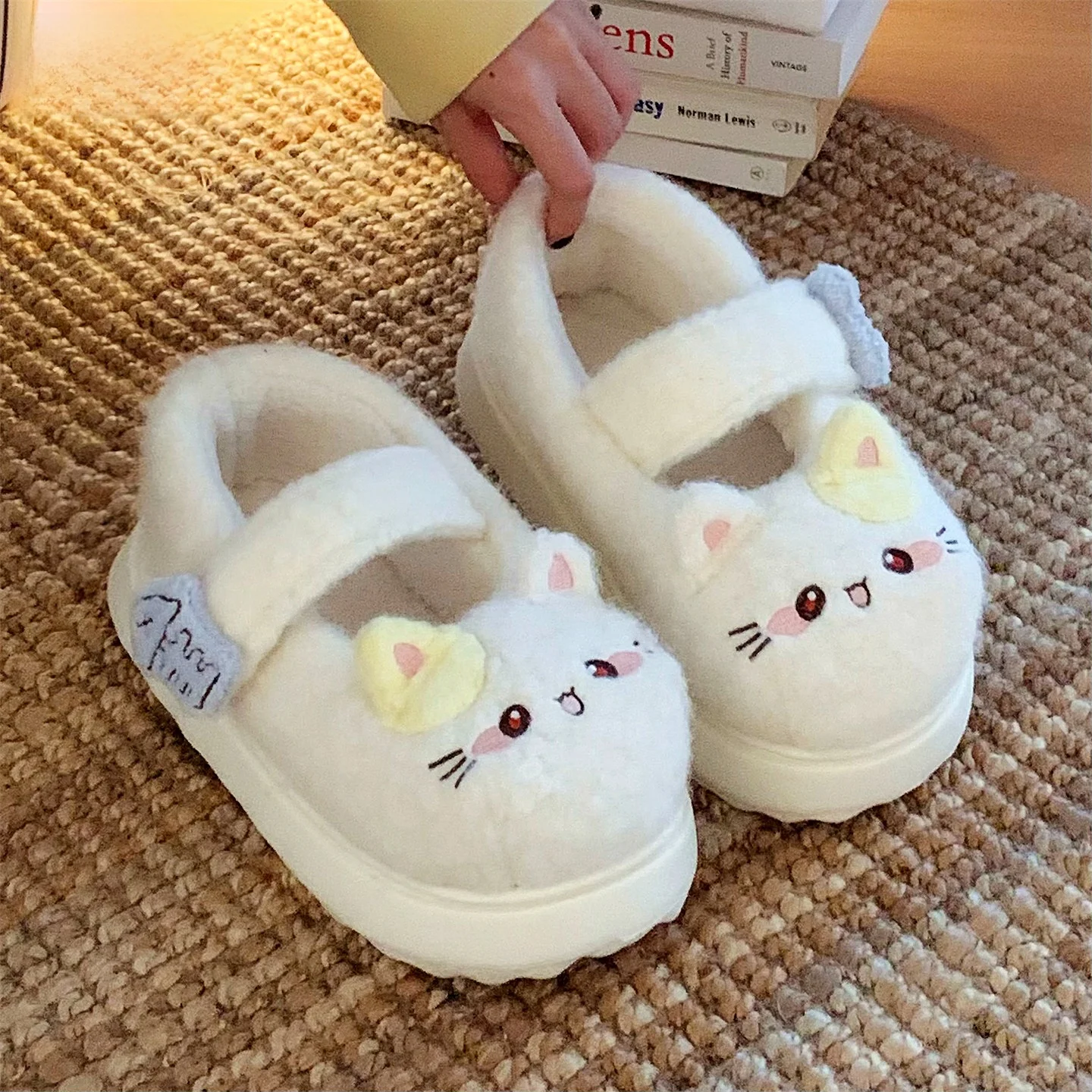 

Cute Little Lolita Shoes Soft Plush Lined Winter Casual Cotton Shoes for Women Bean Bean Mary Jane Style Outerwear
