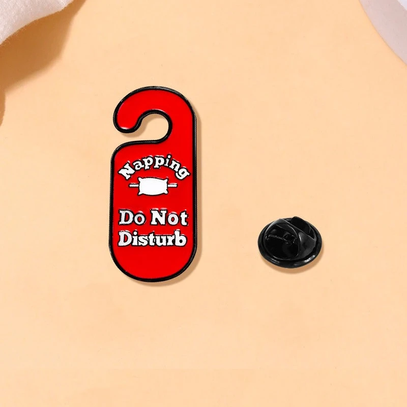 Do Not Disturb Letter Shape Brooch Hotel Door Hanger Zinc Alloy Cartoon Enamel Badge Pin DIY for Clothes Bags Hat T-shirt Jeans