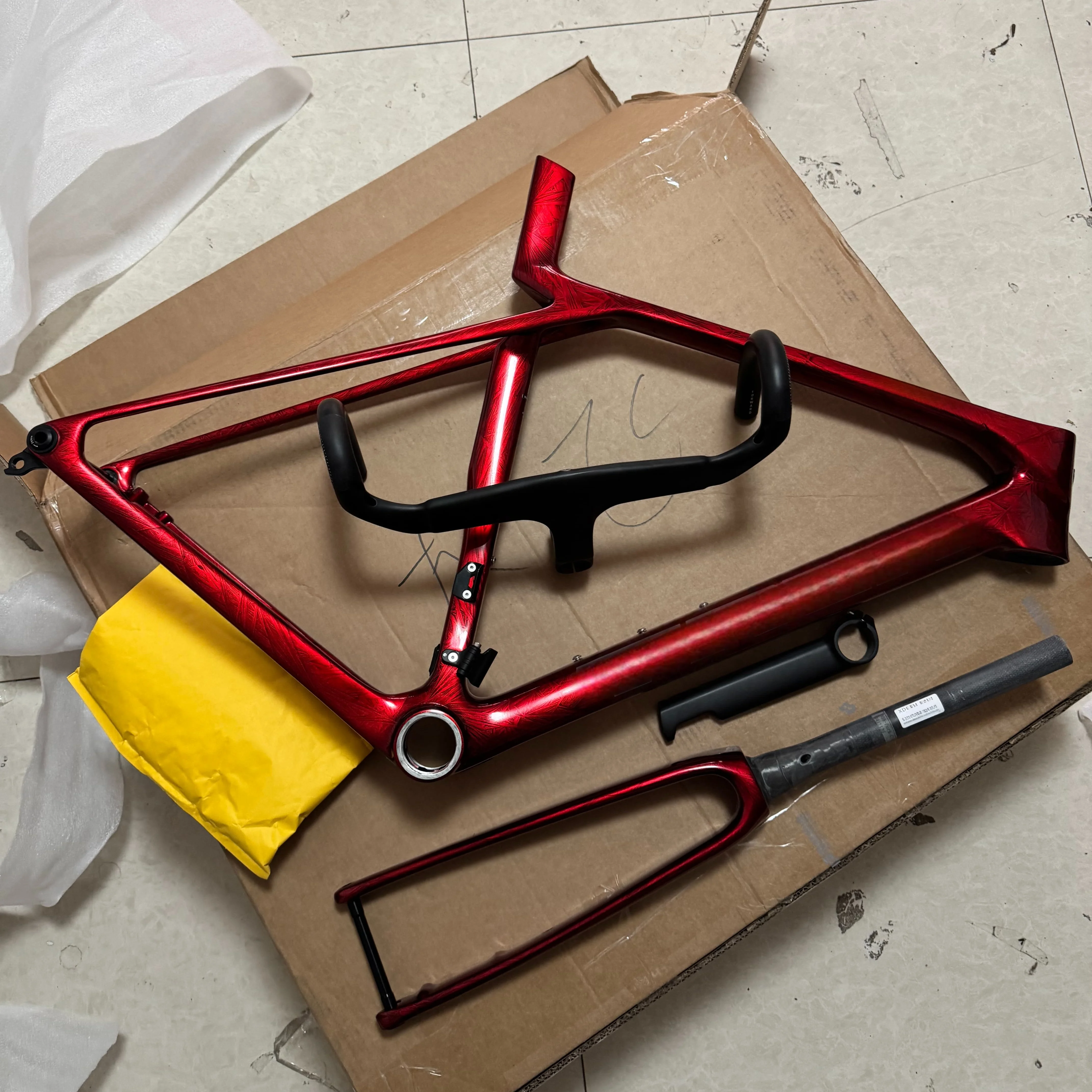 

2025 Gen8 Carbon Disc Brake Road Bike Bicycle Frame Eps T1100 T47 Full Internal Cable Lightweight