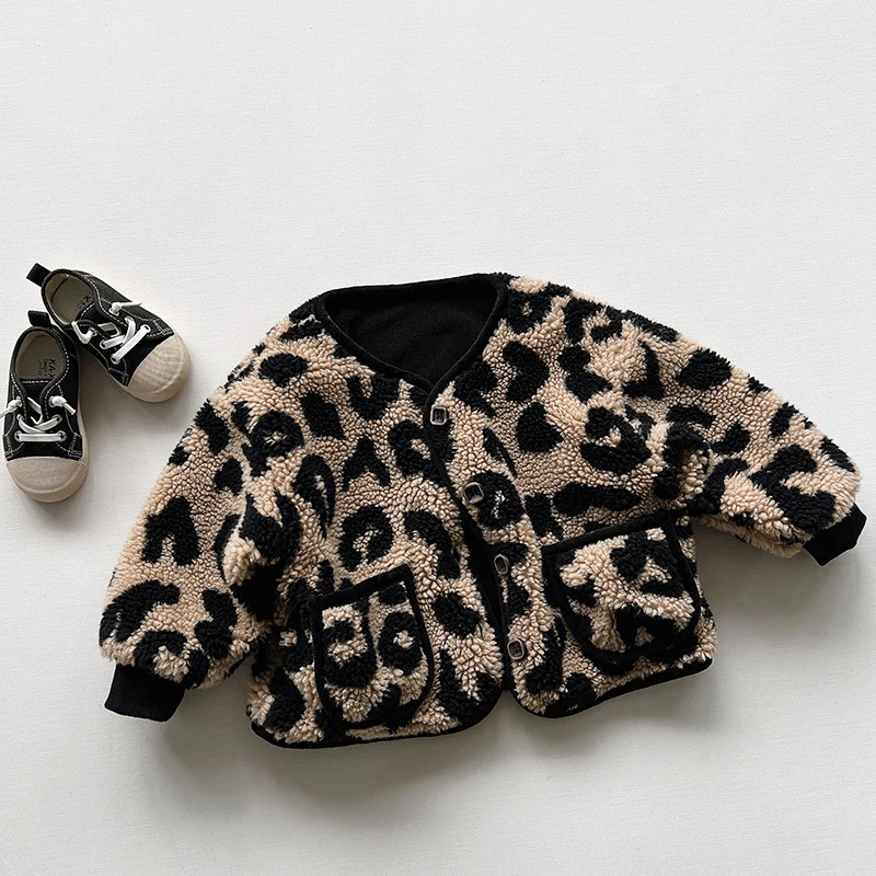 Autunno inverno cappotto per bambini ragazze stampa leopardata peluche vestiti imbottiti in cotone versione coreana di ragazzi moda cappotto caldo