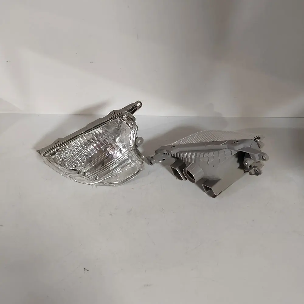 

A Pair Car Fog Lamp For Toyota Aqua NHP10 NHP10H 2015 to 2017