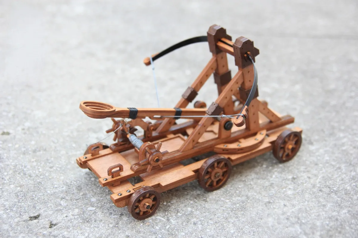 Elastic Catapult Hand-Polished Stone Machine Ancient Chariot