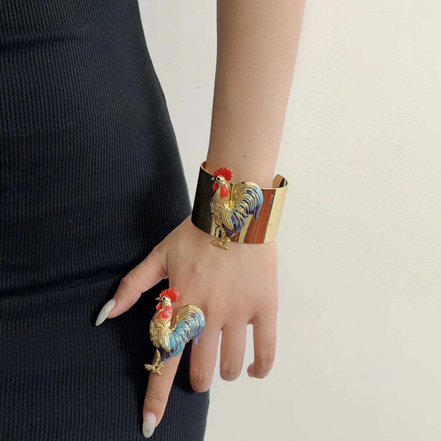 Vintage Enamel Rooster Jewelry Set Women Bracelet Ring Earrings Necklace 4‑Pcs Animal Pattern Retro Costume Jewelry Gift