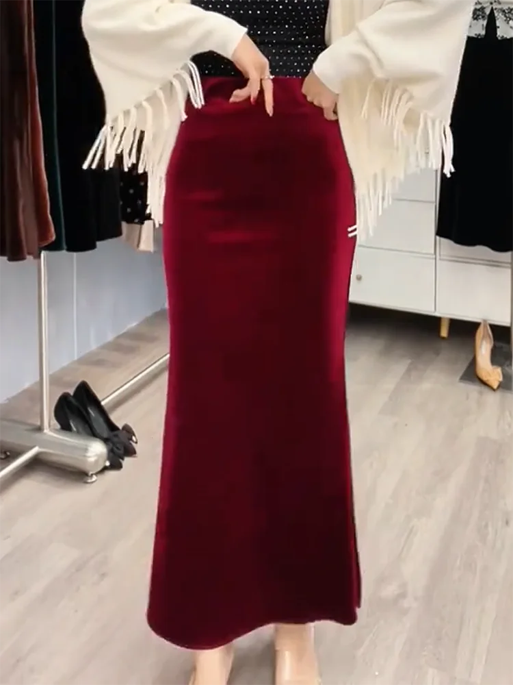 

Винно-красная бархатная юбка с боковым разрезом, простой дизайн, юбка-русалка с запахом, для осени и зимы, новый стиль, удобная женская юбка.