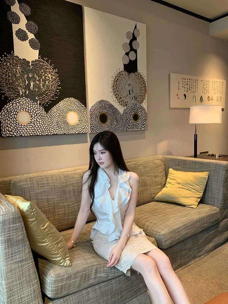 

Ele Crystal Embellied Svel Silk Satin Vest with Lace Trim Hanging Ne Design Original Design Slim Fit