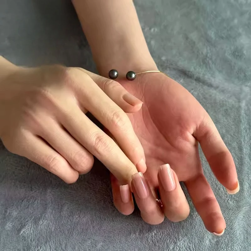 

Simulation silicone hand model for jewelry shooting, joint movable ornament, nail art product photography practice model