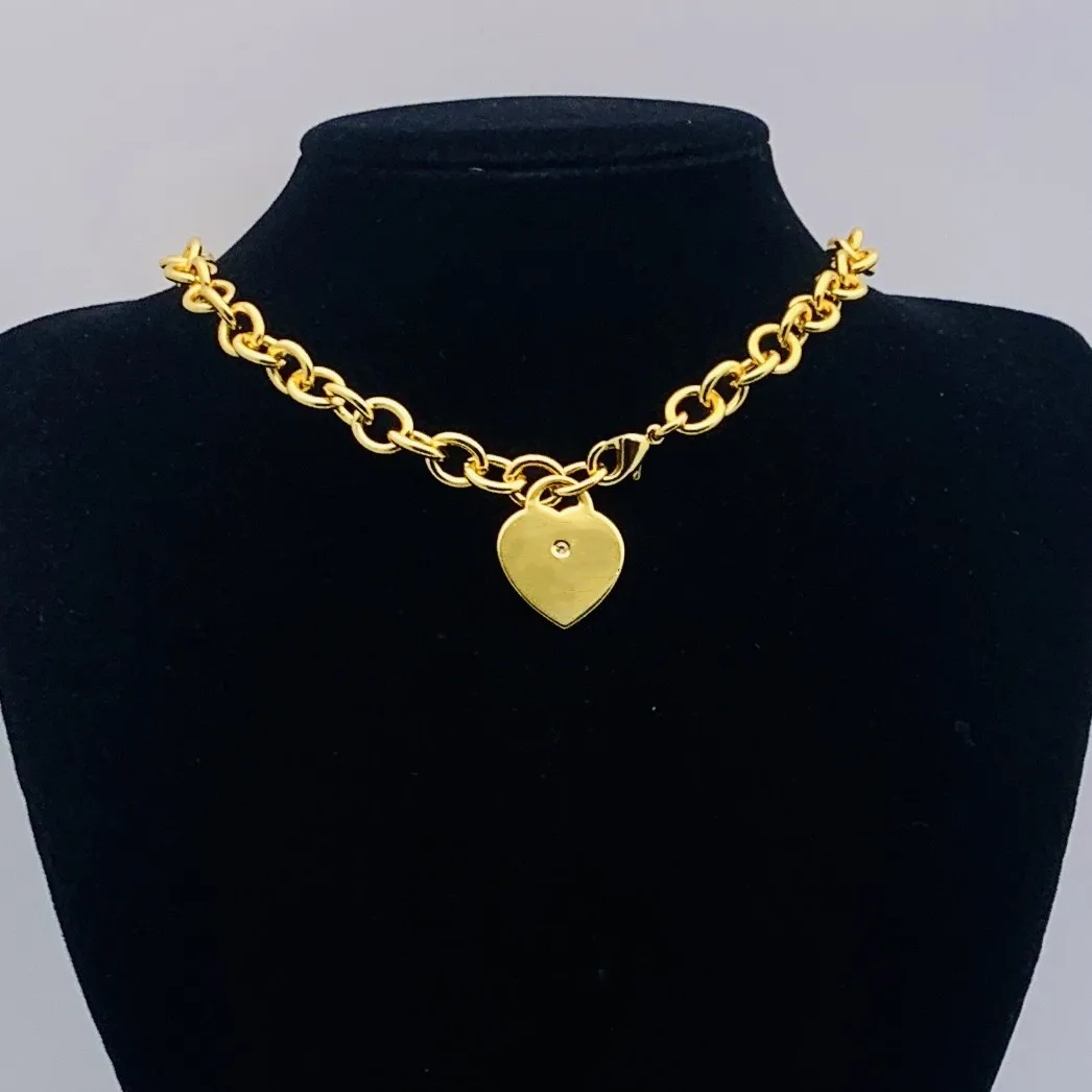 

Love pendant short thick chain light luxury niche personality bracelet necklace Instagram female