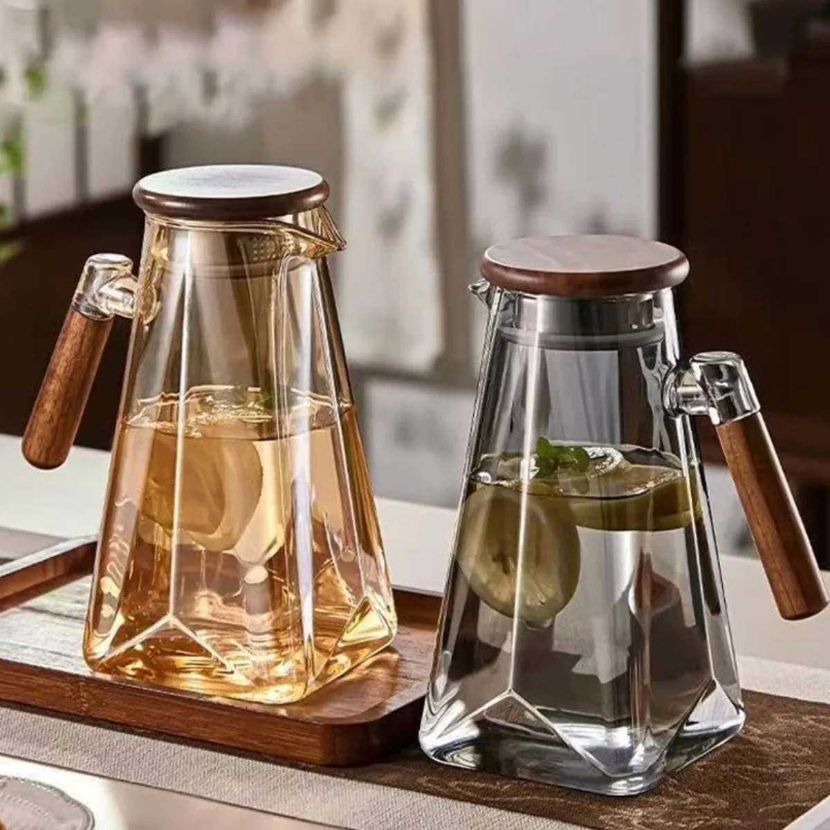 Heat Resistant Glass Pitcher with Lid 1800ml BPA Free Water Jug Large Capacity Juice Tea Container Fridge Drink Dispenser