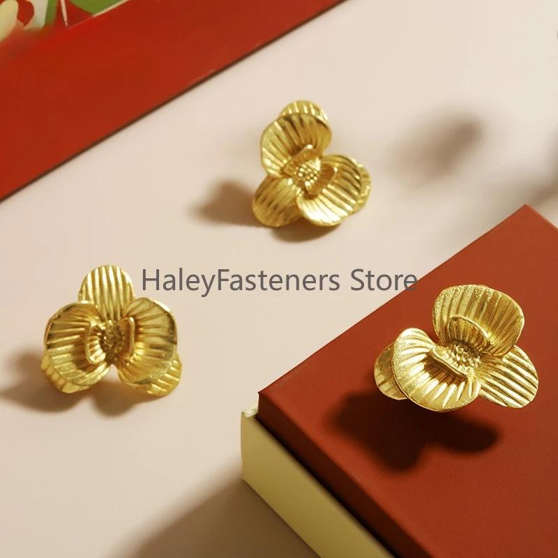 4 PCS Creative Gold Flower Brass Cabinet Handles Single Hole Drawer Knobs Home Decor Dresser Wardrobe Pulls For Children's Room