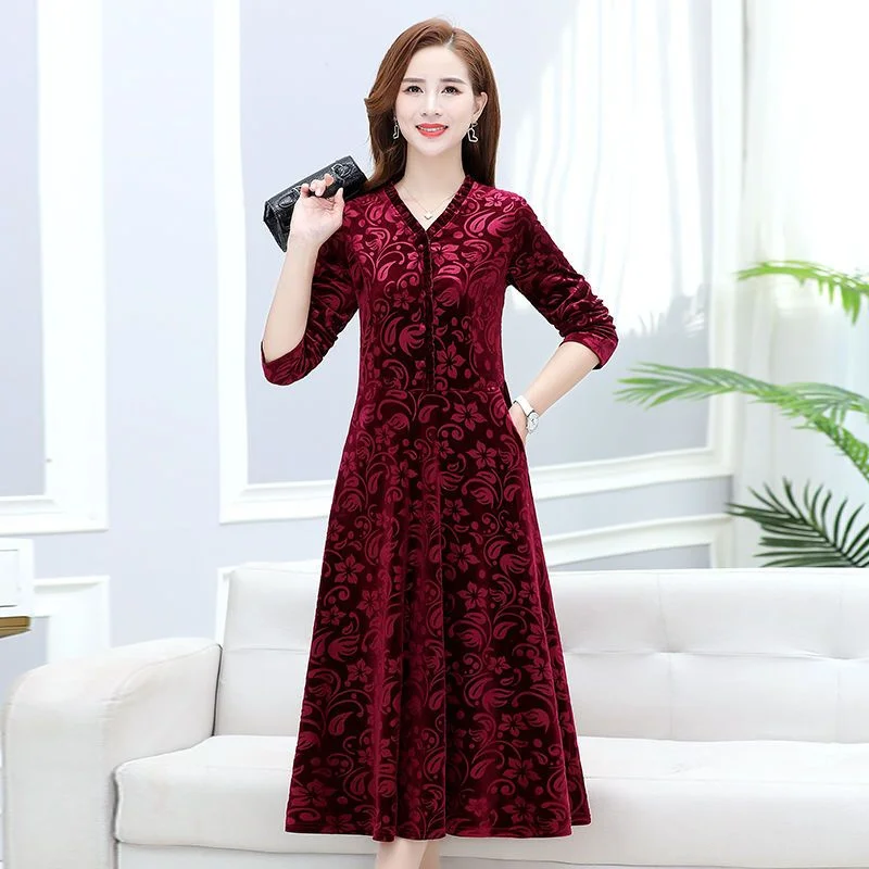 Women Golden Velvet Dress 2025 New Printed Long Sleeved V-neck Party Dress Middle Aged Women Clothing Long Dresses Vestidos 5XL