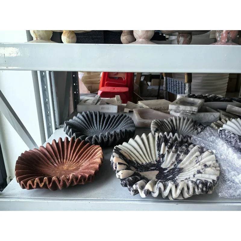 Natural stone marble agate plates, cups, candlesticks, statues, tissue boxes. For hotel and home decoration.