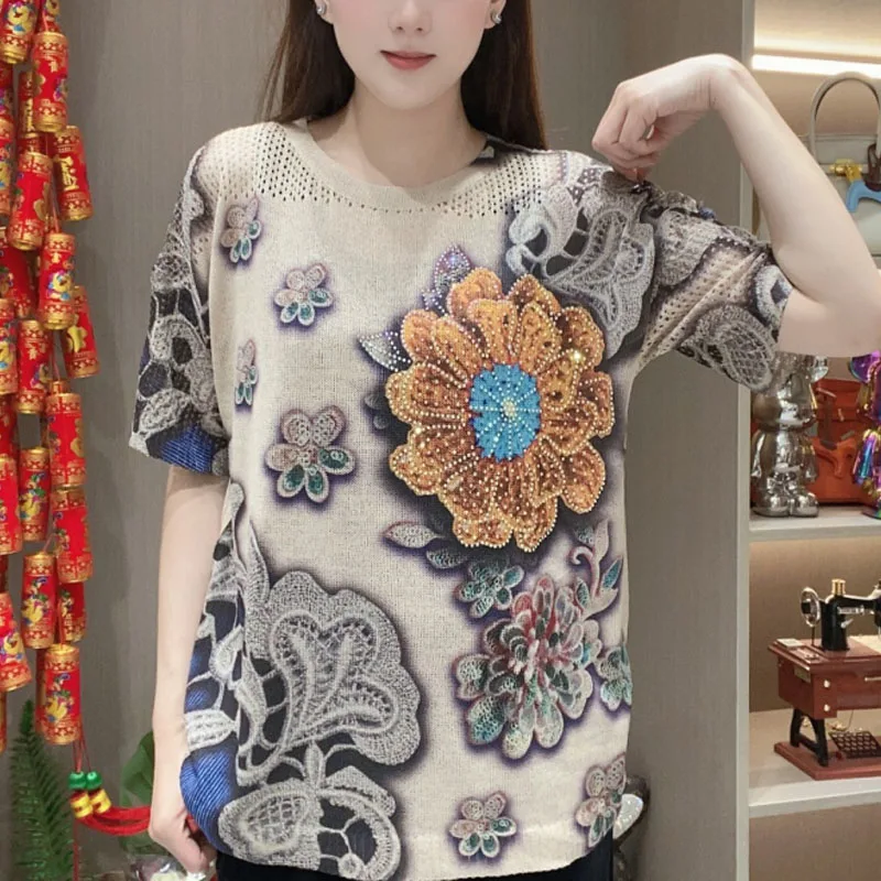 

Korean Commuter 2024 Summer New Women's Elegant Fashion Loose Crew Neck Floral Printed Diamonds Half Sleeve Tops Casual T-shirt