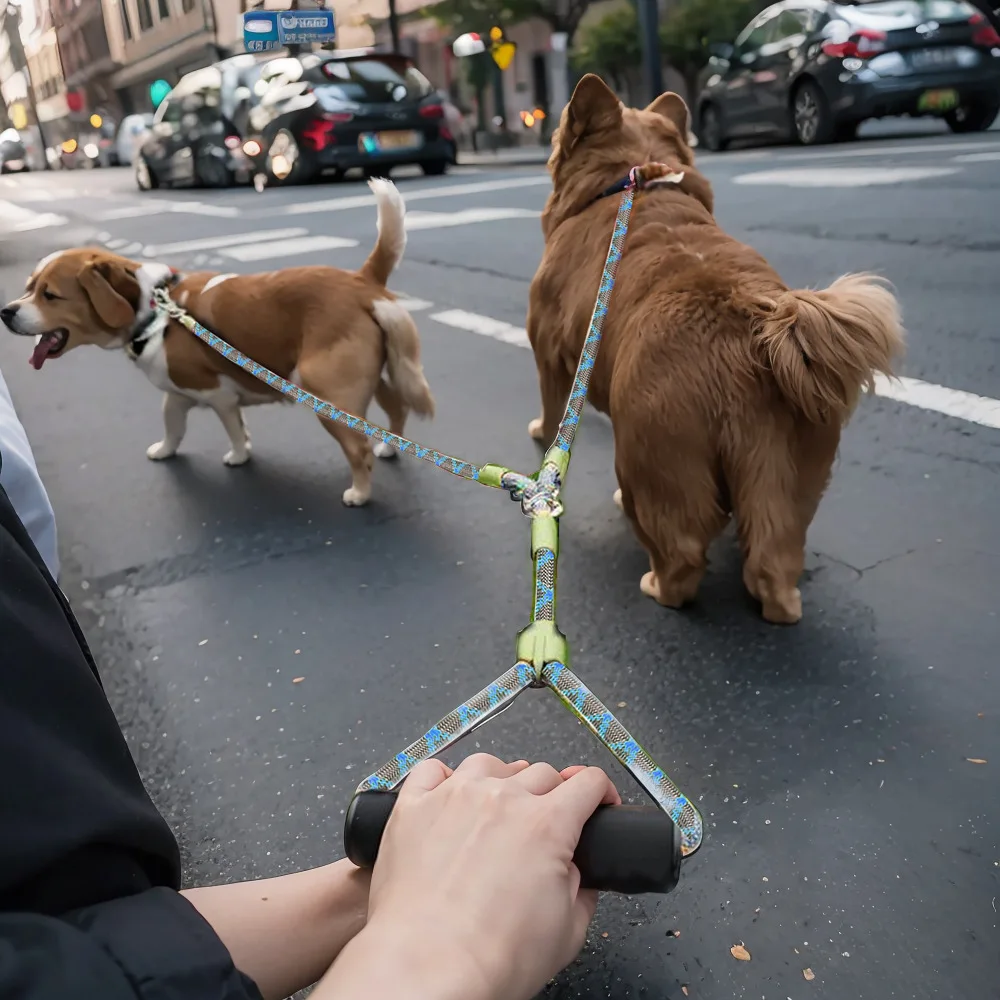 

Pet Dog Outdoor Double Head Towing Rope Colorful Nylon One Tow Two Explosion-proof Flushing Pet Outdoor Towing Equipment
