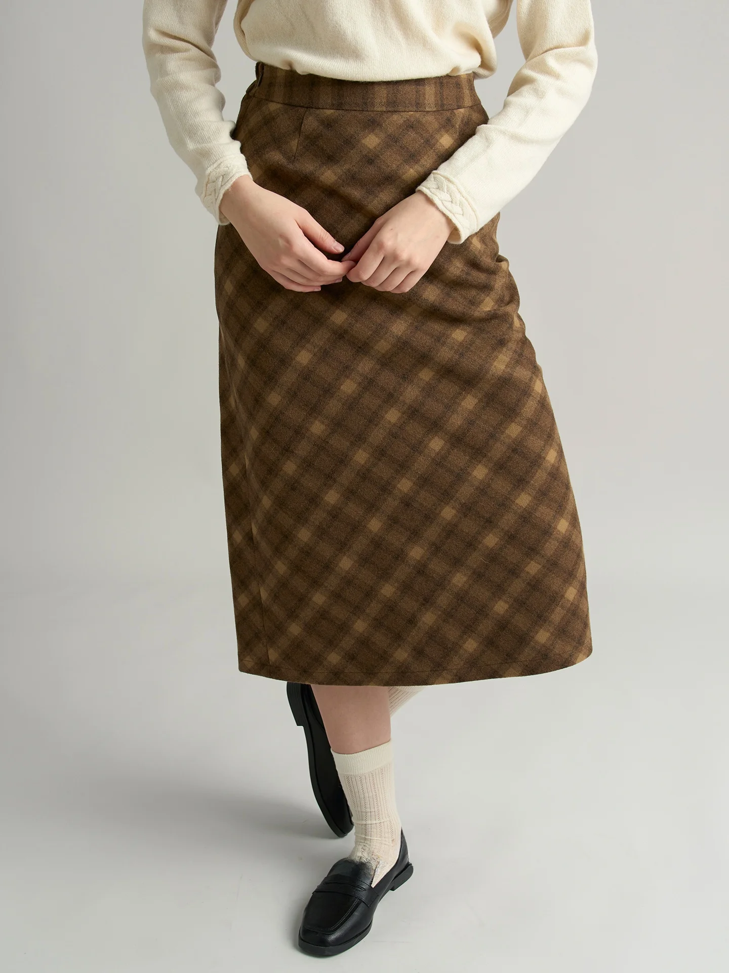 

XIE 'Sweater Canion' Retro Nordic Sle Camel Woolen Plaid Midi Skirt for Women Autumn Winter High Waist H-ape Straigh...