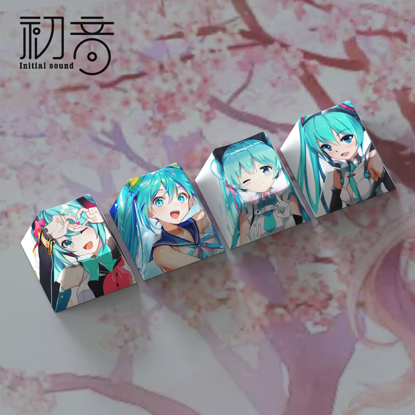 Teclado Pbt de dibujos animados para niños y niñas, Accesorios de ordenador para estudiantes, Miku, Kawaii, decoración creativa, regalo de cumpleaños, paquete de 4